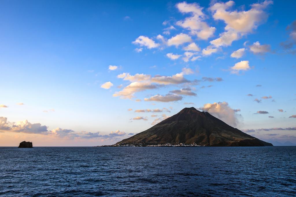Villa Ginestra Sulla Spiaggia Di Stromboli Quarto foto
