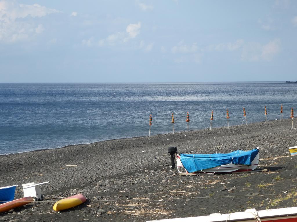 Villa Ginestra Sulla Spiaggia Di Stromboli Quarto foto