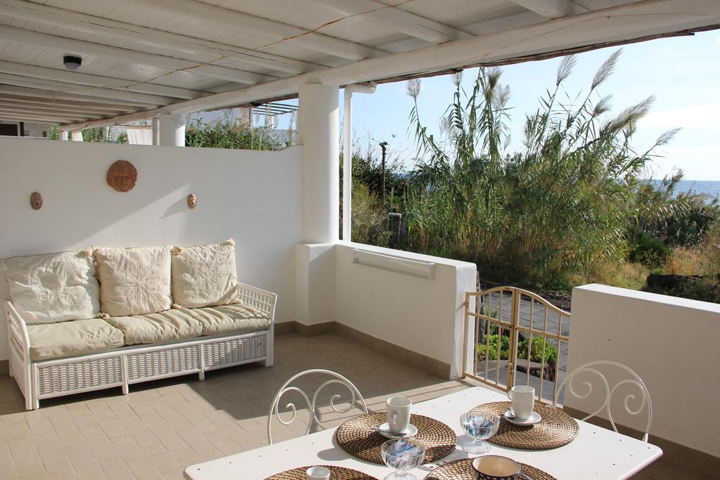 Villa Ginestra Sulla Spiaggia Di Stromboli Exterior foto